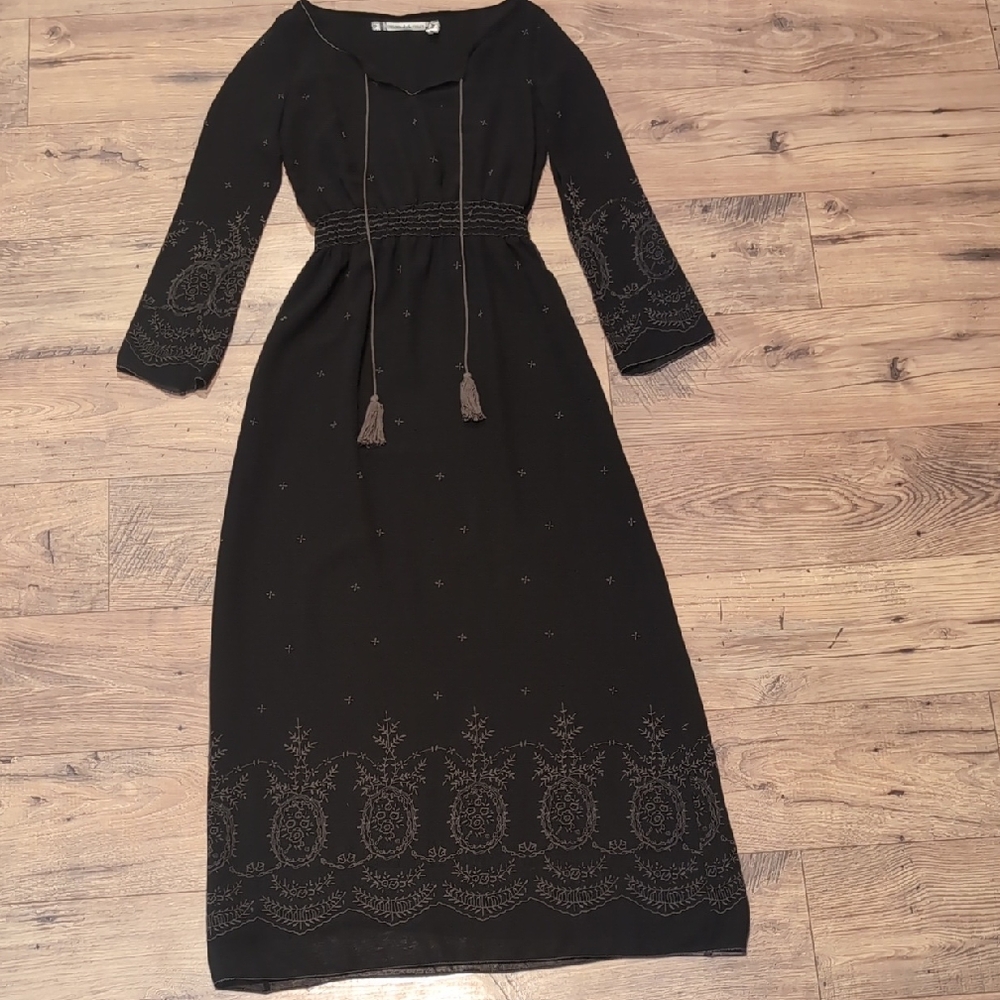 Chelsea & Violet Black Long Sleeve Embroidered Dress